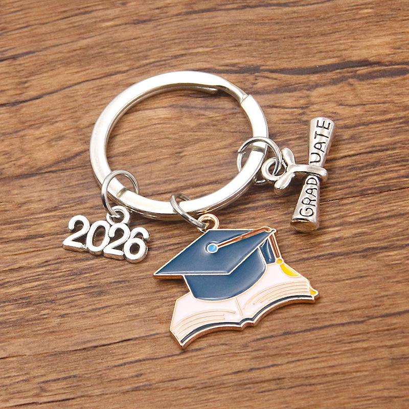 Doctoral Hat Graduation Cap Keychain 2026 Metal Pendant Gown Bag Keyring Fashionable Celebration Gift for College Students