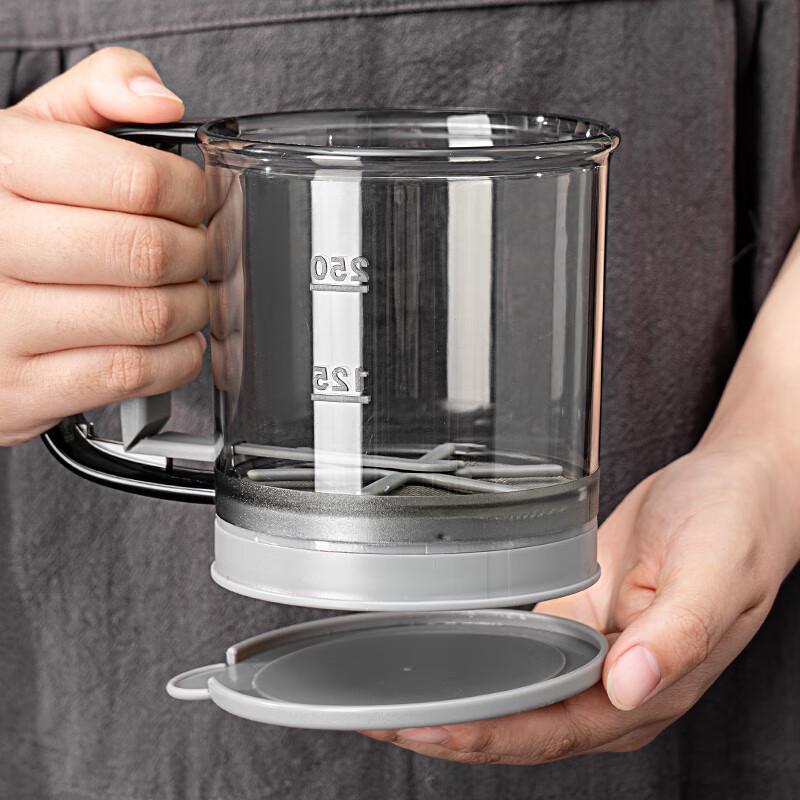 

Onlycook Hand-Pressed Flour Sieve with Lid