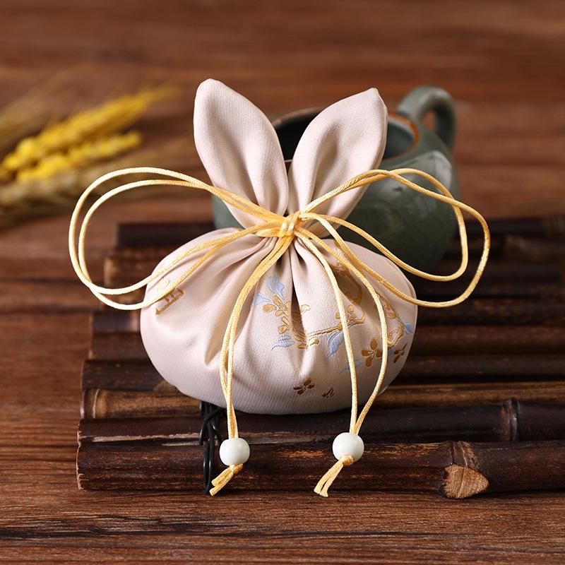 Ping An Cultural Scenic Amulet: Hanfu Style Sachet Pendant for Safety and Luck