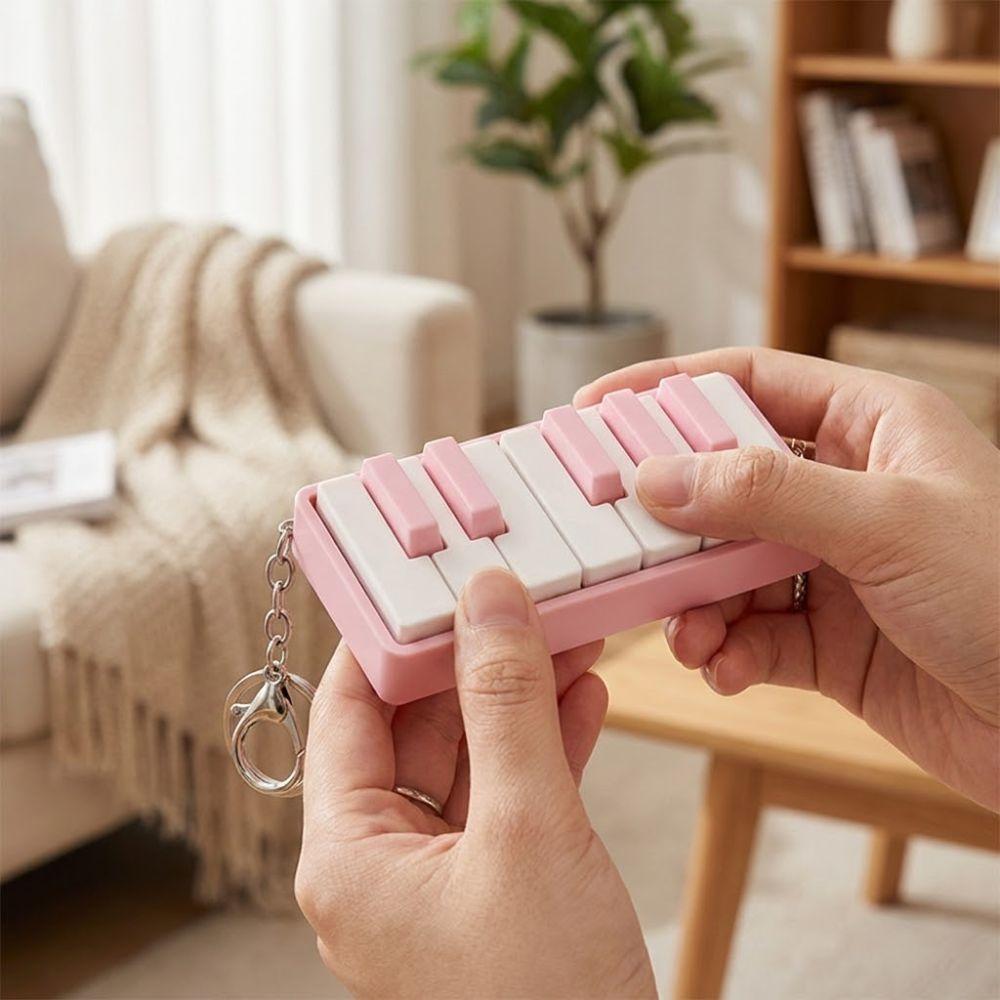Novelty Piano Stress Clicker Keychain 3D Printed Piano Key Fidget Figurine Gift for Music Lovers