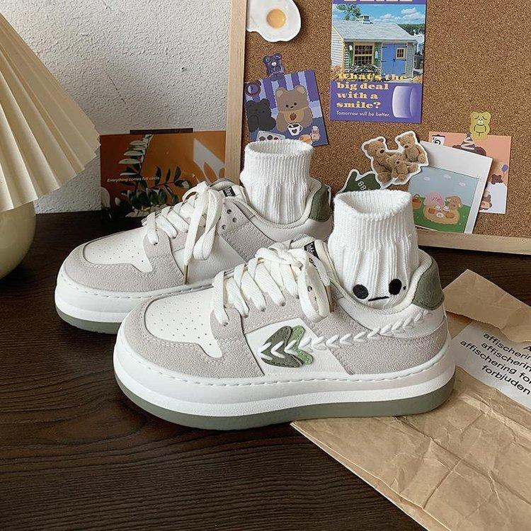 Levandulové fialové bílé boty pro ženy Nové studentské pohodlné a neformální boty s velkou hlavou Boty se speciálním designem