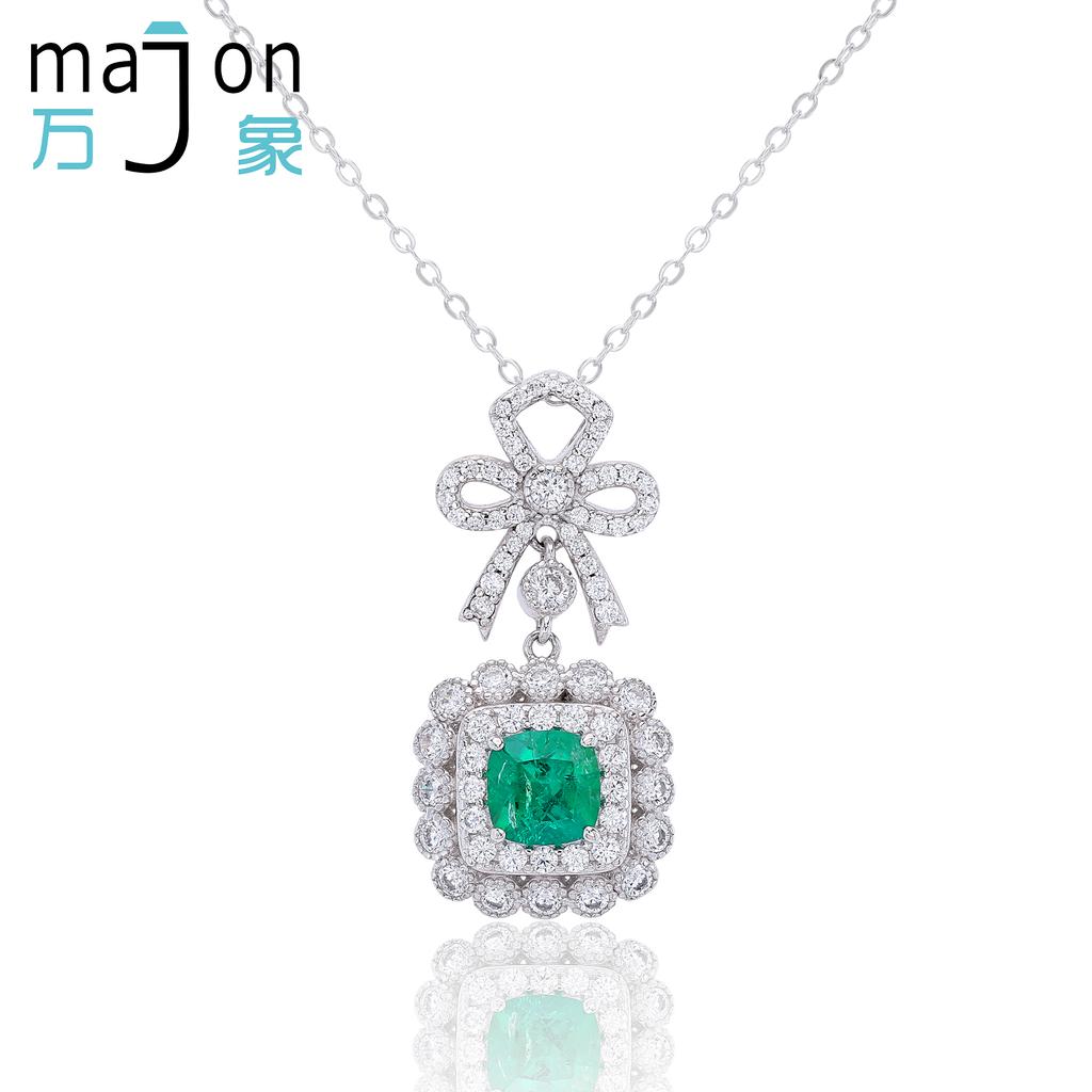Lab Grown Emerald Bow Fat Square Shape 925 Silver Luxury Pendant Necklace for Women Anniversary Party Gift and Daily Wear