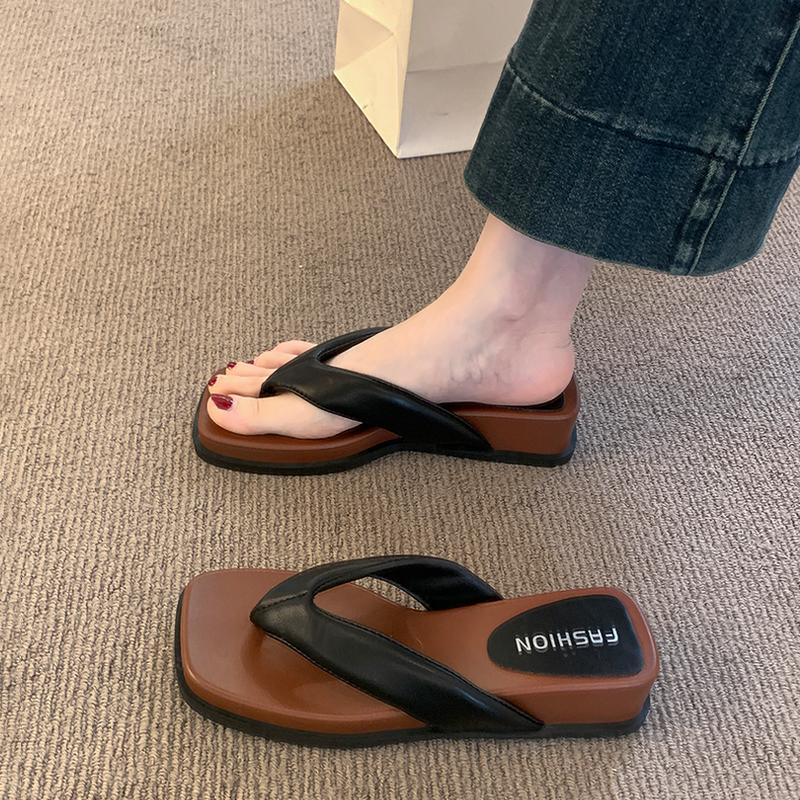Fashion Shoes Woman 2025 Female Slippers Platform Square Toe Rubber Flip Flops On A Wedge New Hawaiian Beach Scandals Slides Square Toe