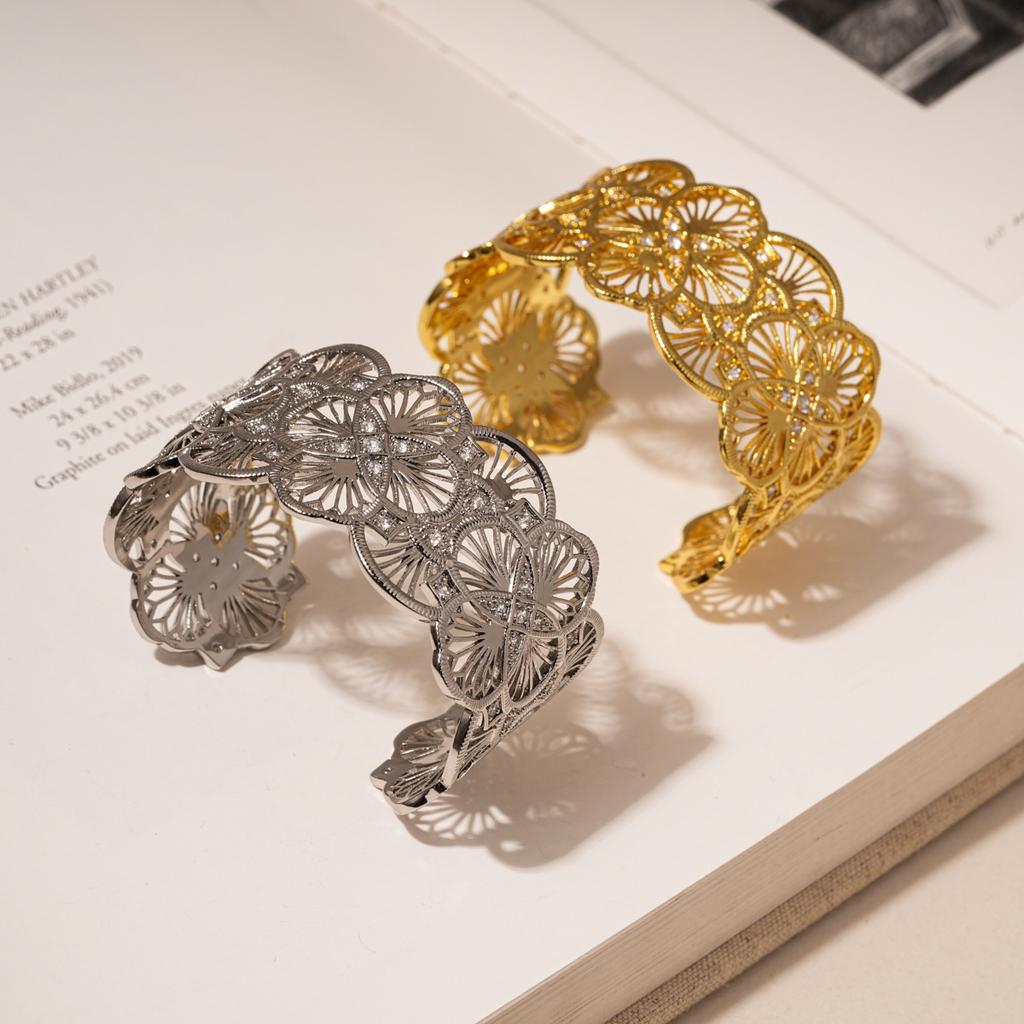 Real Gold Electroplated Flower Hollow Opening Bracelet Light Luxury High-end Bracelet European and American Fashion Exaggerated Jewelry Women
