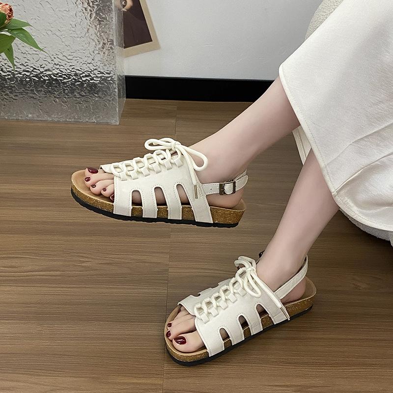 Retro BK slippers women's summer wear 2025 new flat-bottomed non-slip casual vacation seaside beach sandals