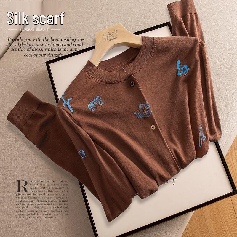 

Women s Round Neck Single-Breasted Knit Top M