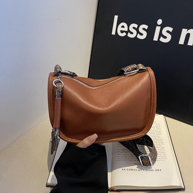 Genuine Leather Women's Crossbody Dumpling Bag - Large Capacity, Trendy Autumn/Winter Shoulder Bag