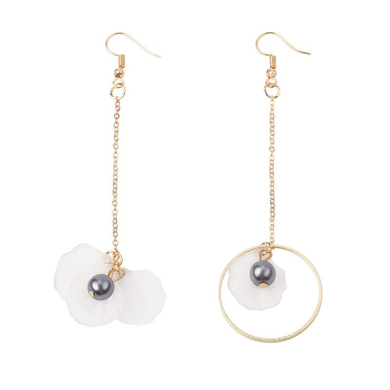 Fresh White Shell Earrings Series, Super Fairy Temperament, Personalized Small Fresh Mori Flower Earrings