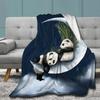 Couverture Flanelle Panda sur la Lune, Couverture Douillette Chaude pour Literie Toutes Saisons, Lit Canapé Maison Décoration Cadeaux Idée