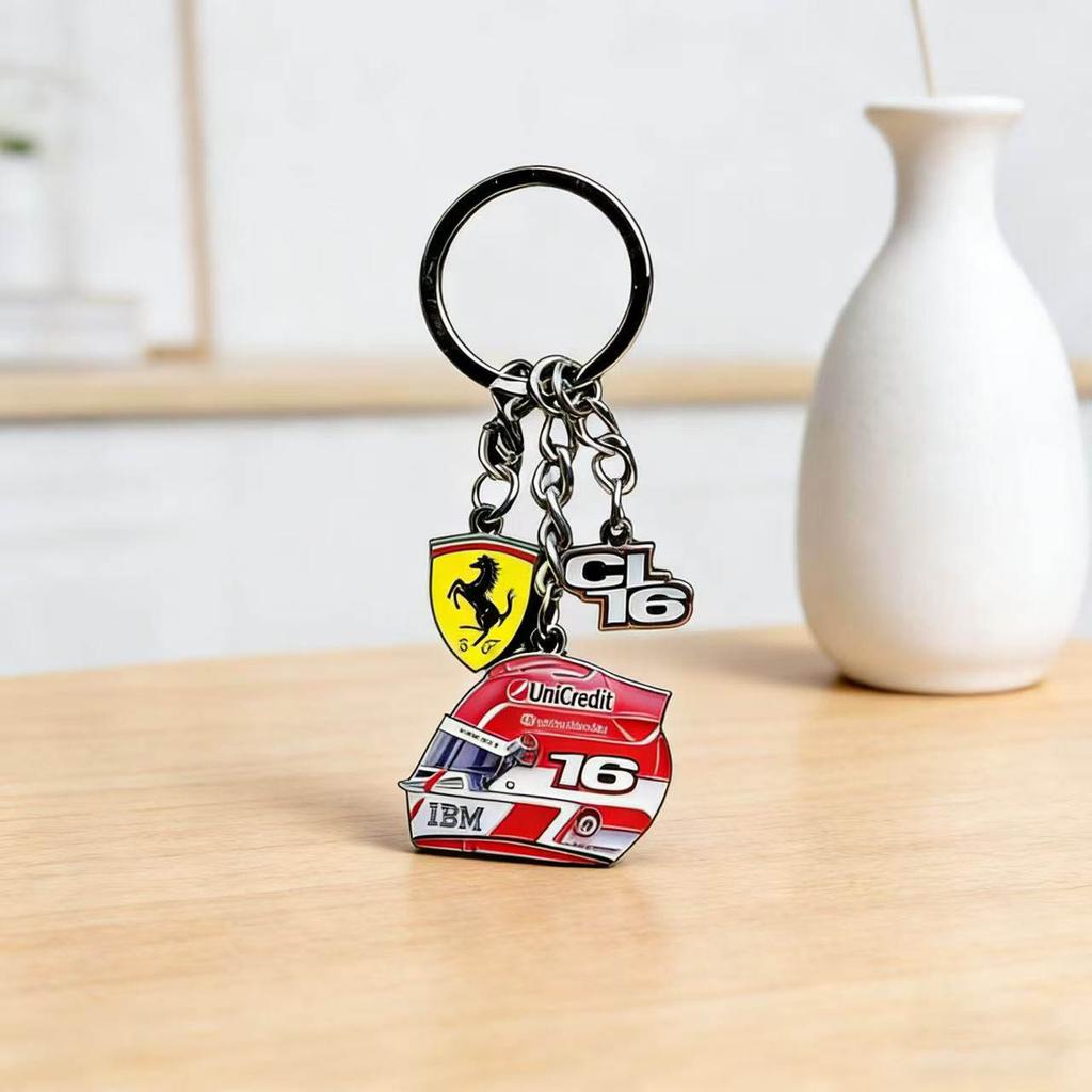 Mode Ferrari Racing Hjälm Bilnyckelring Nyckelring Hänge Gåva För Ferrari SP1 812 F40 SF90 458 488 599 612 FF F12 Tillbehör