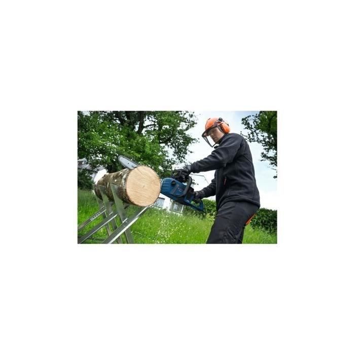 Bosch Professional 18V Tronçonneuse à chaîne GKE 18V-40 (guide-chaîne 40 cm, moteur sans charbon, clé intégrée en T) sans batterie