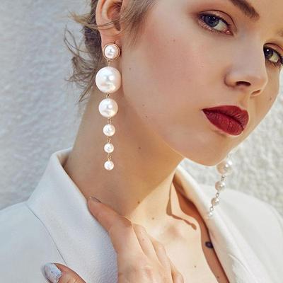  "European and American Pearl Tassel Earrings - Versatile Fashion with Large and Small Pearls"