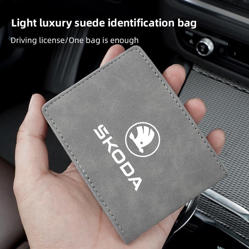 Car driving license card credit card holder For New Skoda Octavia Kodiaq Fabia Superb Karoq Yeti Rapid Mk3 Vrs A4 Car pendant xknz73