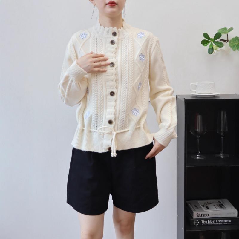 Vintage heavy industry embroidered flower sweater jacket women's autumn and winter new gentle wind drawstring knitted cardigan