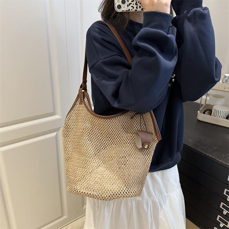 Beach Vacation Large Capacity Straw Bag Light Handbag Summer Shoulder Tote Bag