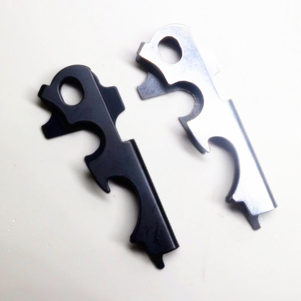 8-in-1 Outdoor Key Clip: Multifunctional EDC Tool with Screwdriver and Bottle Opener.