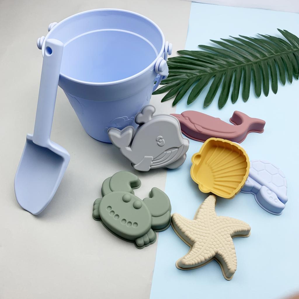 8-teiliges Silikon-Strandspielzeug-Set, tragbares Eltern-Kind-Outdoor-Anti-Fall-Silikon-Spielzeug-Set (Spielzeugzubehör Zufällige Farbanpassung)
