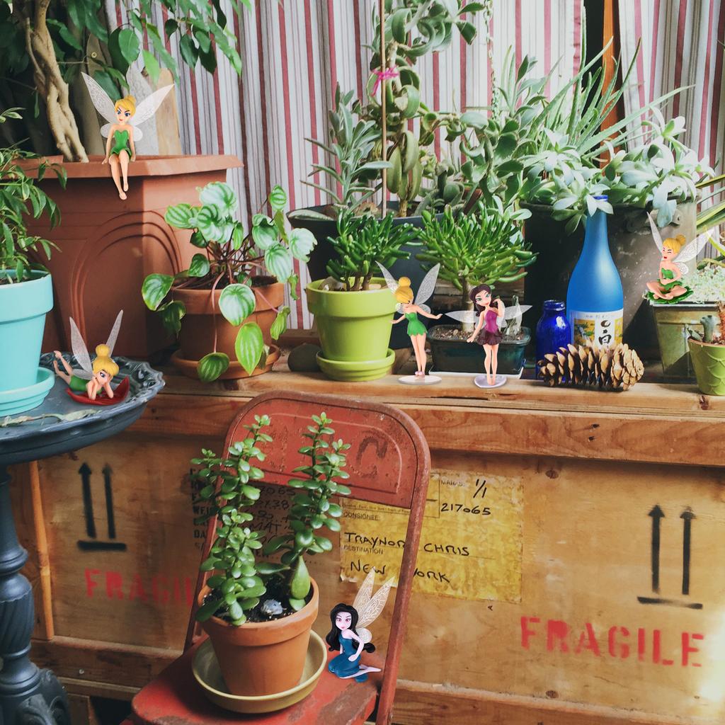 12 Pcs Set Miniature Fairies Figurines Accessories, Planter Pot Hanger Decorations Fairies Flower Pot Plastic Fairy Garden Figur