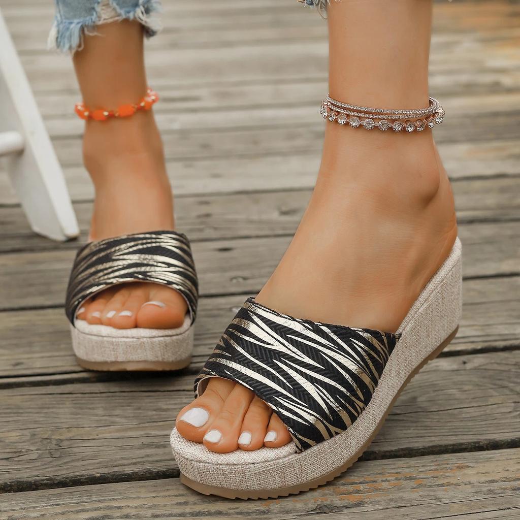 Fashion New Summer Women Slippers Big Size Slip On Casual Slippers Wedge Designer Shoes for Women Fashion Platform Sandals Slides Women