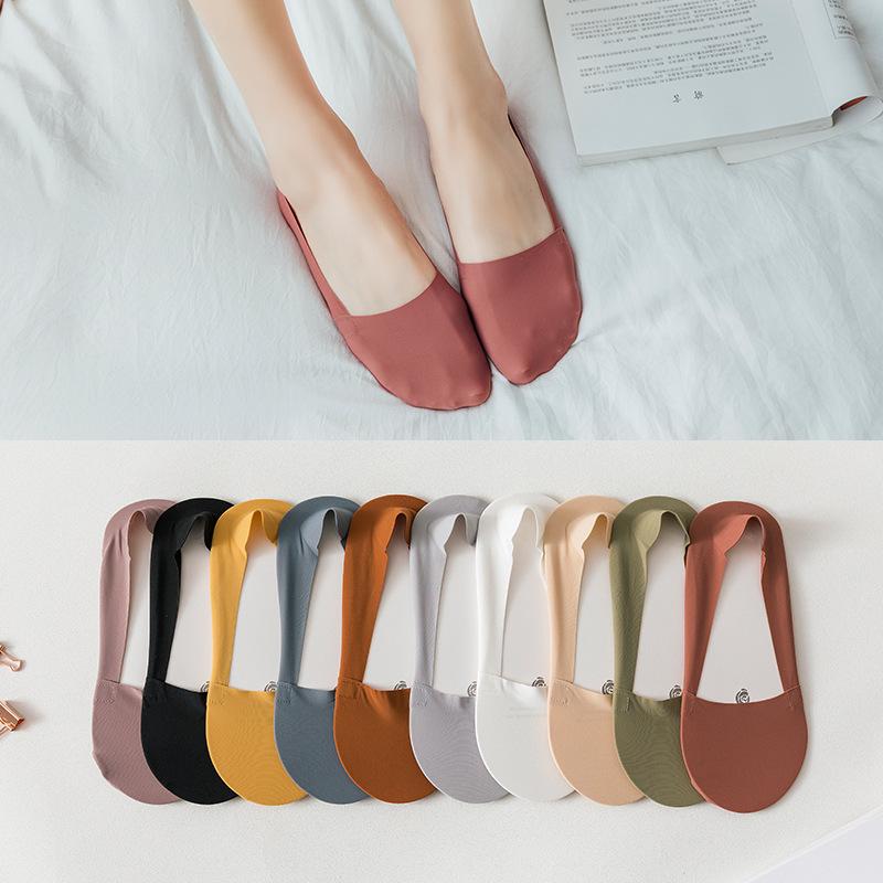 Women's Summer Solid Color Ice Silk Shallow Mouth Invisible Non Slip Cotton Bottom Boat Socks