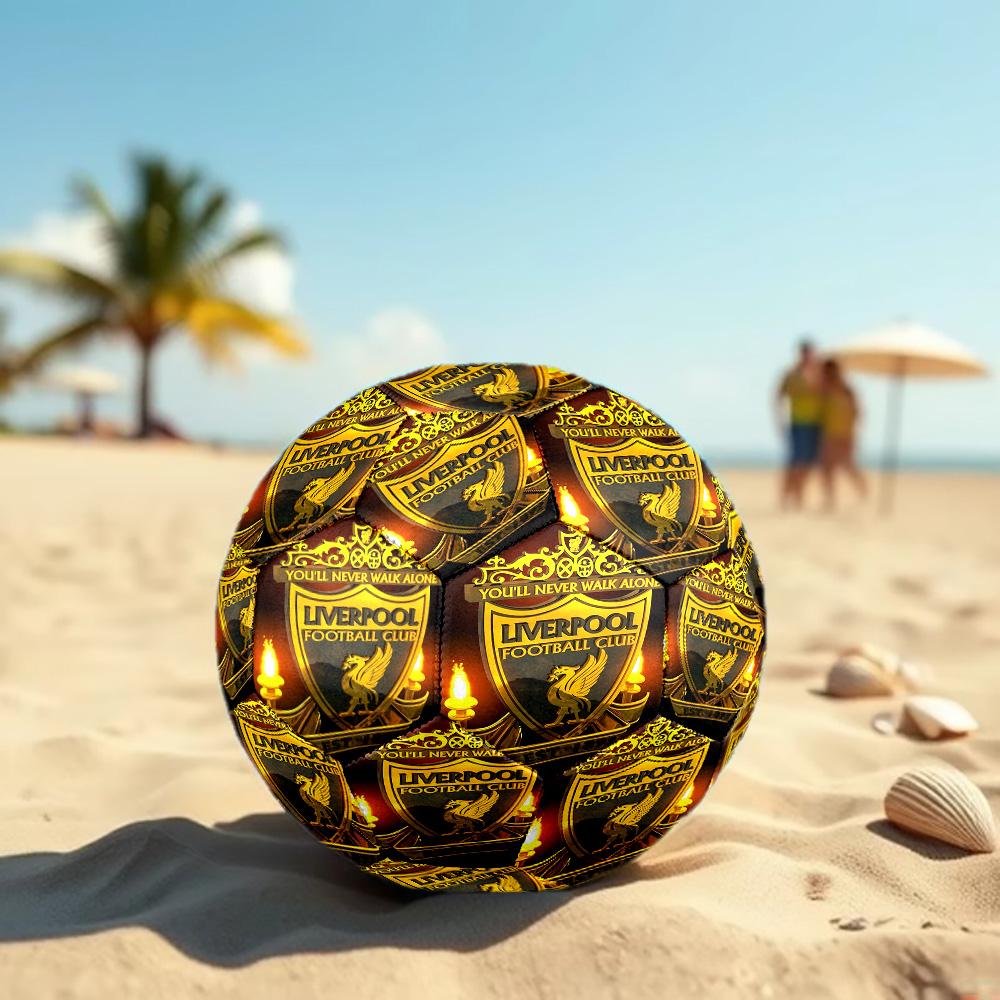 Liverpool F.C. Druckgröße 5 Fußball, Standard-Spielball für Sportspiele und Mannschaftstraining, Ideales Geschenk für Fußballfans