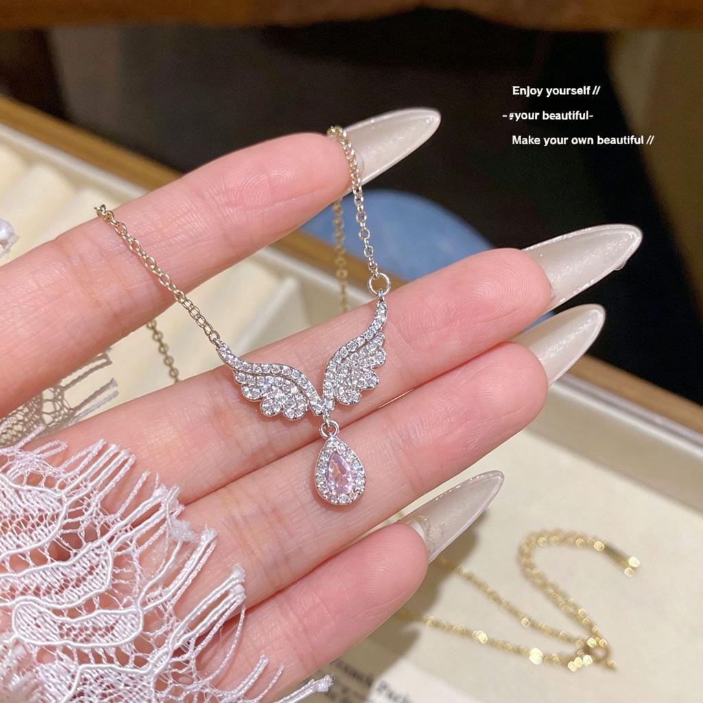 Europäische High-End Rosa Wassertropfen Quasten Halskette mit Engelsflügel Anhänger - Eleganter Damen Mode Choker