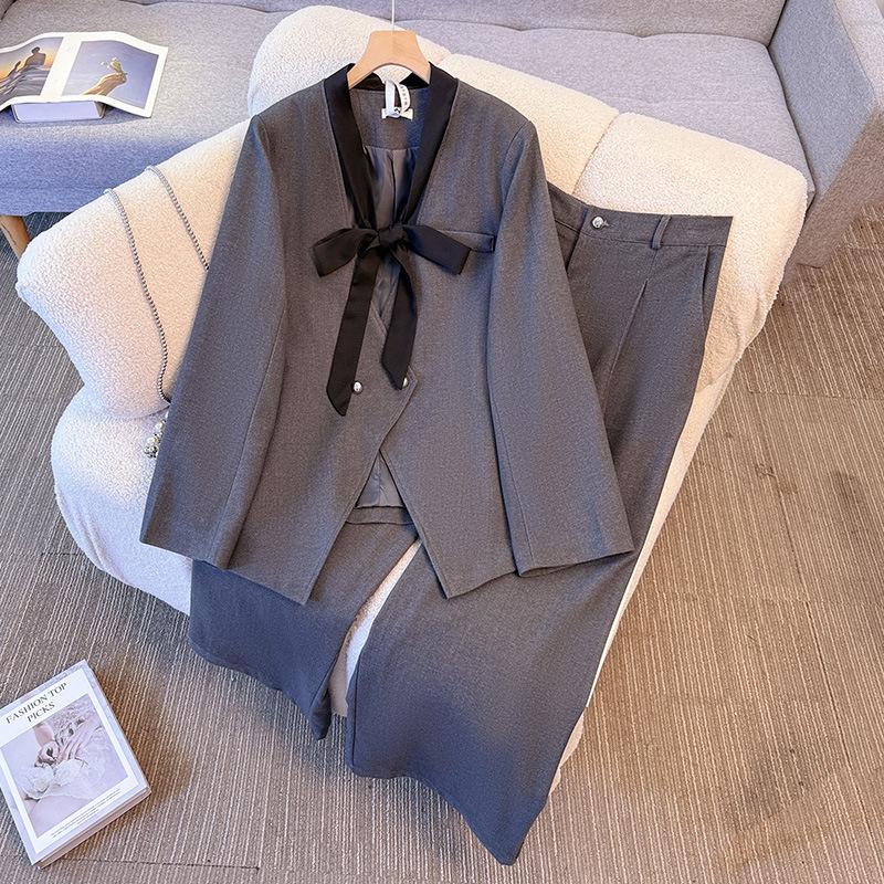 

A Two-piece Set of Stylish Casual Suit Jackets and Wide-leg Pants for Plus-size Women s Autumn and Winter 2XL
