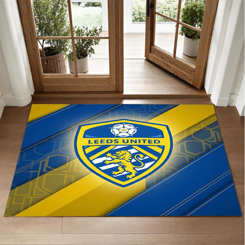 Leeds United Design Crystal Velvet Rug Soft Decorative Mat for Bedroom Entrance