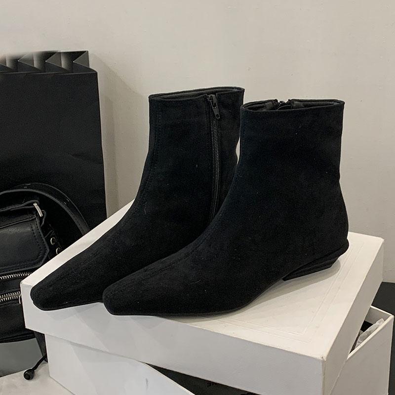 

Модные Новые Модные Замшевые Женские Ботильоны На Низком Каблуке Обувь Женская Обувь На Молнии Остроносые Женские Короткие Современные Ботильоны 35 чёрный