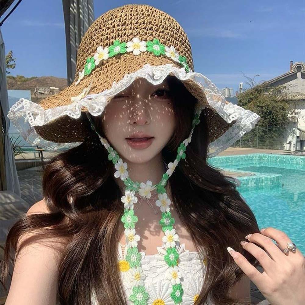 With Garland Big Brimmed Straw Hat Breathable Woven Sun Cap Elegant Vacation Beach Cap  Women
