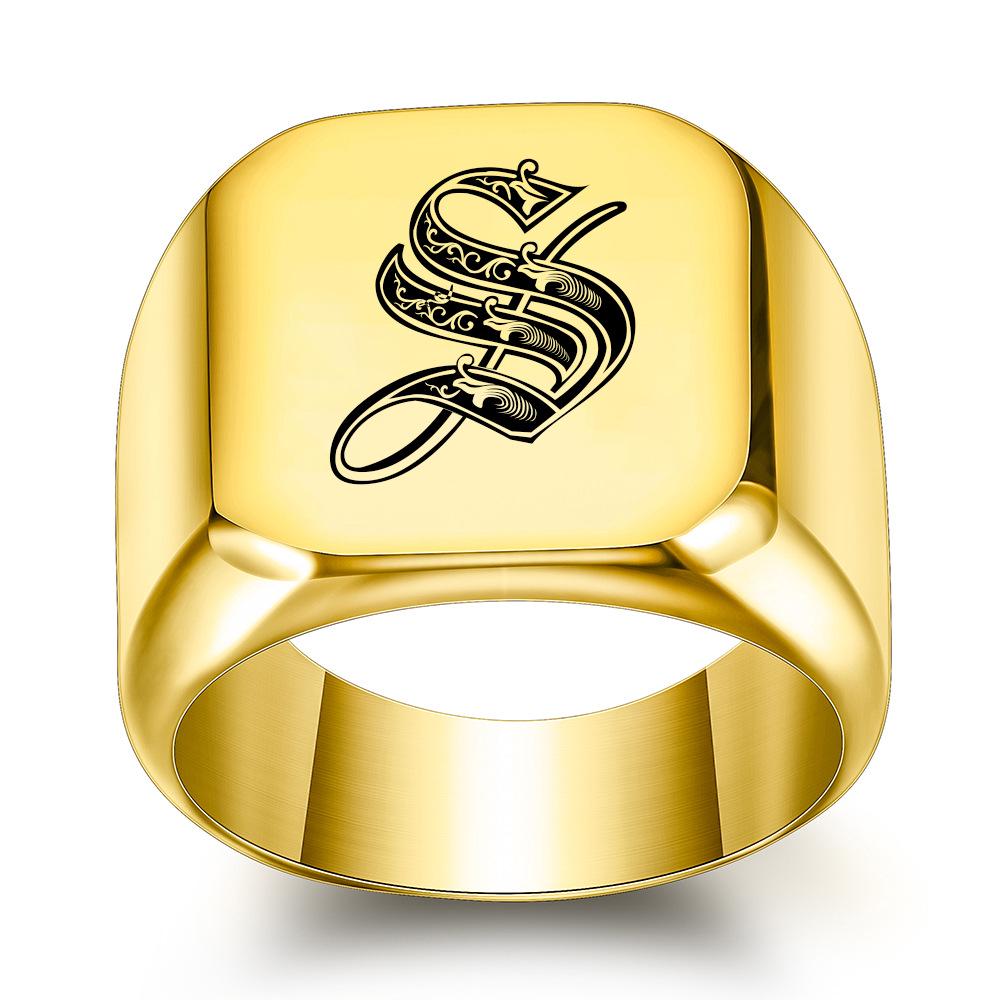 

Чоловічий вінтажний панк квадратний золотий 18 мм титановий сталевий перстень з 26 англійськими ініціалами Size 12