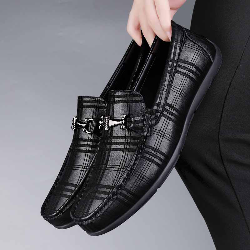 Fashion Men Loafers Real Leather Shoes Fashion Men Boat Shoes Brand Men Casual High Quality Male Flat Wedding Party Formal Leather Shoes