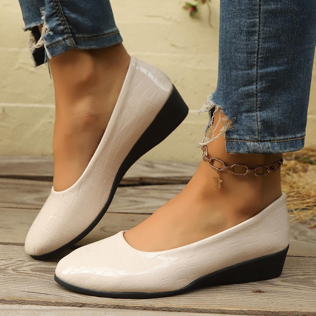 2025 new summer Women Lightweight Flats Ballet Shoes Round Toe Shallow Mouth Loafers Comfortable Sneakers Women Zapatos De Mujer