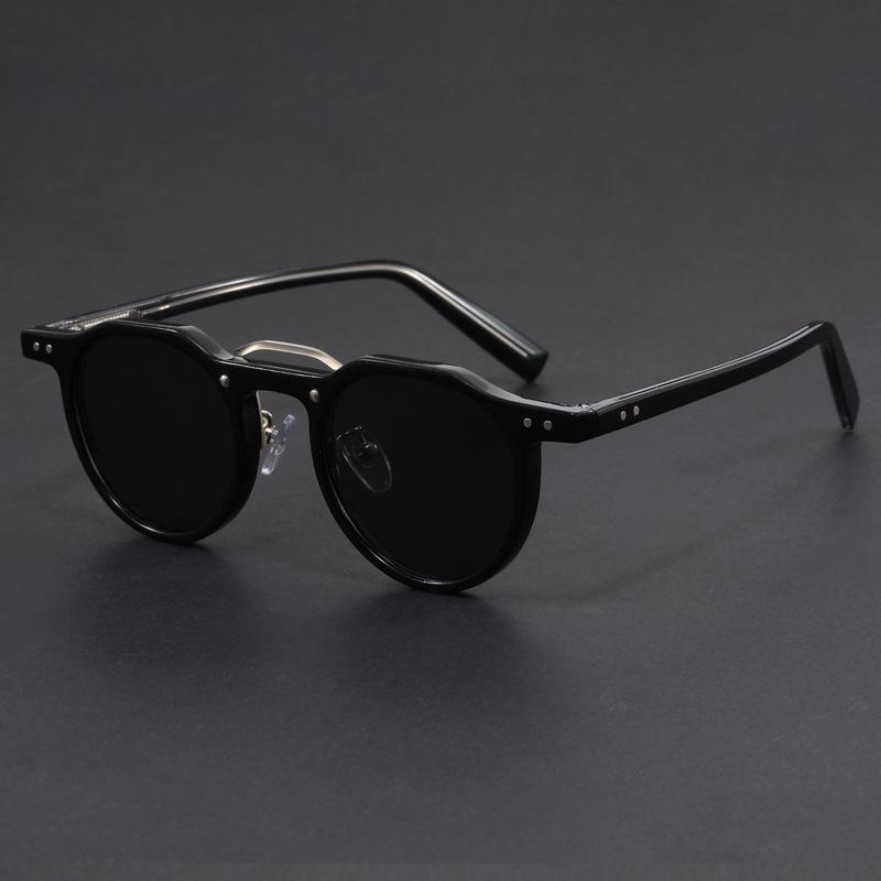Small Round Frame Wood Grain Hip Hop Punk Sunglasses: European & American Street Style Fashion