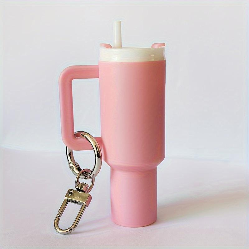 

Ice King Cup Keychain: Versatile Stanley Pendant for Lipstick or Backpack Attachment