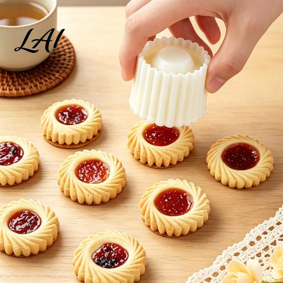 Double-sided Lace Embosser 2-in-1 Round Mooncake Mold Double Ended Pastry Press with Scallop And Home Baking Gadgets Spiral Embossing for DIY Baking,