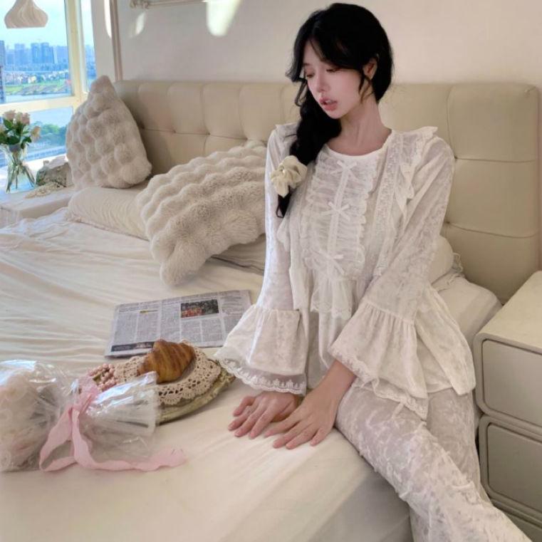 New Style Fall and Winter Sweet Lace Court Style Pajamas Female Set Canary Velvet Warm Loungewear Pajamas for Women Sleepwear