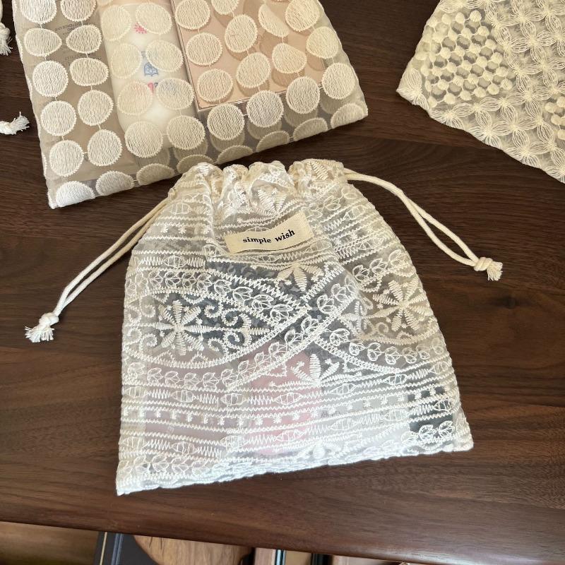 French Retro Literary Lace Cotton Embroidery Drawstring Small Cloth Bag Single-layer Thin Beam Mouth Storage Bag
