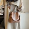 "2025 Korean Style Women's Retro One-Shoulder Large Capacity Wide-Band Crossbody Bucket Bag"