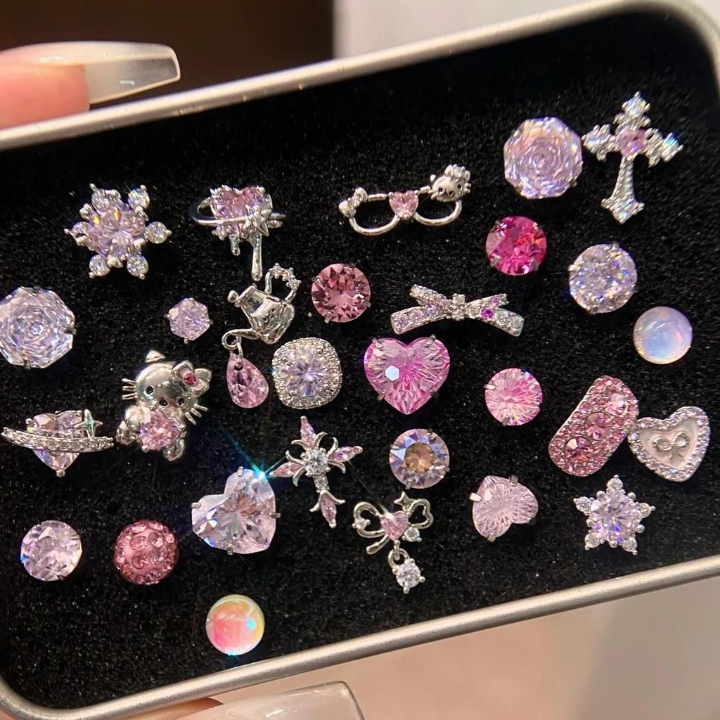 Silver Needle Pink Cubic Zirconia Flower Stud Earrings – Elegant & Delicate Accessories for Women.