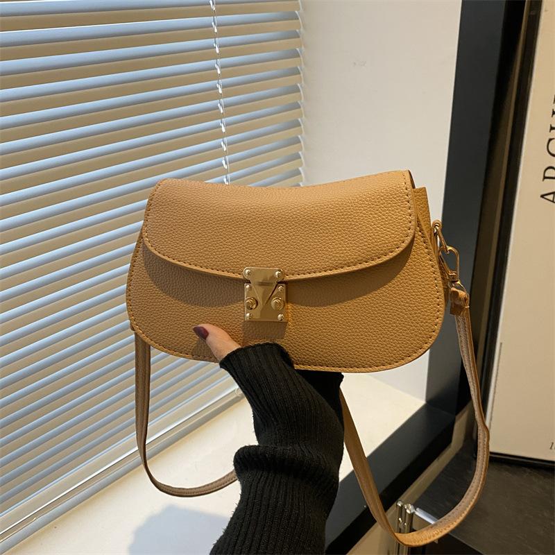New Stylish Simple Retro Women's Commuter Shoulder Bag, Foreign Versatile Niche Design Crossbody Small Square Bag