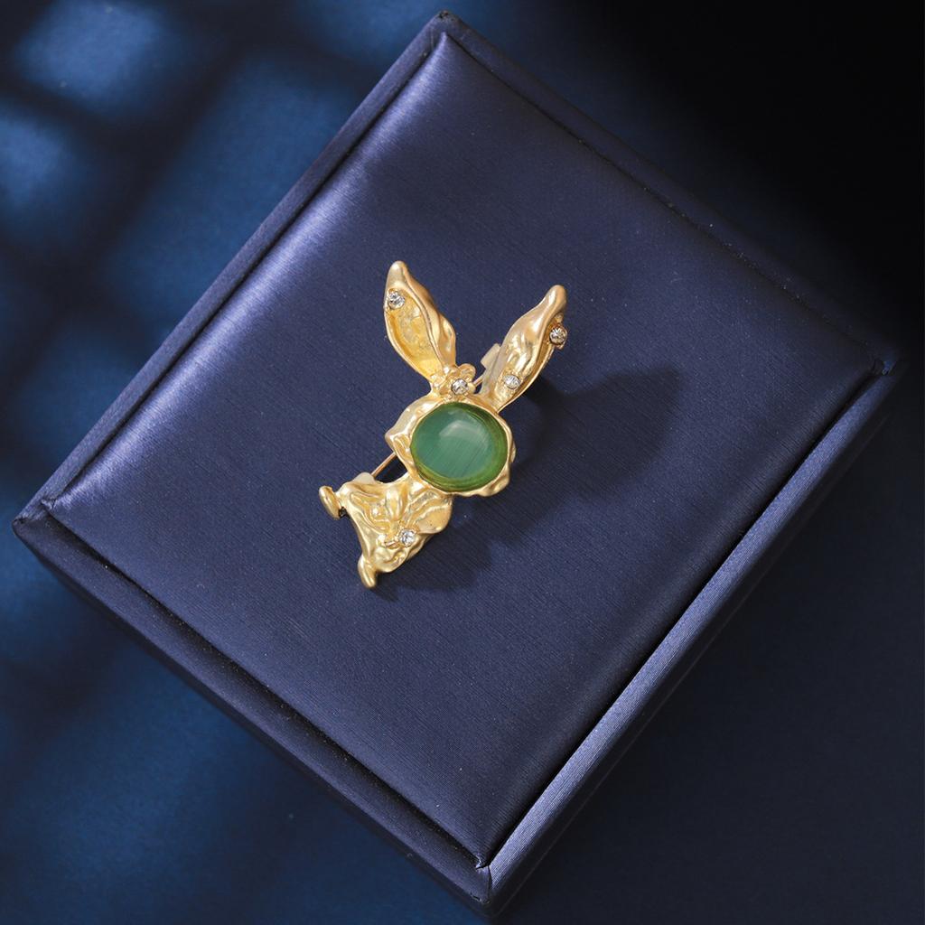 New Chinese Antique Fringed Fan Brooch Hollow Temperament Brooch High-End Fashion Autumn And Winter Coat Coat Accessories