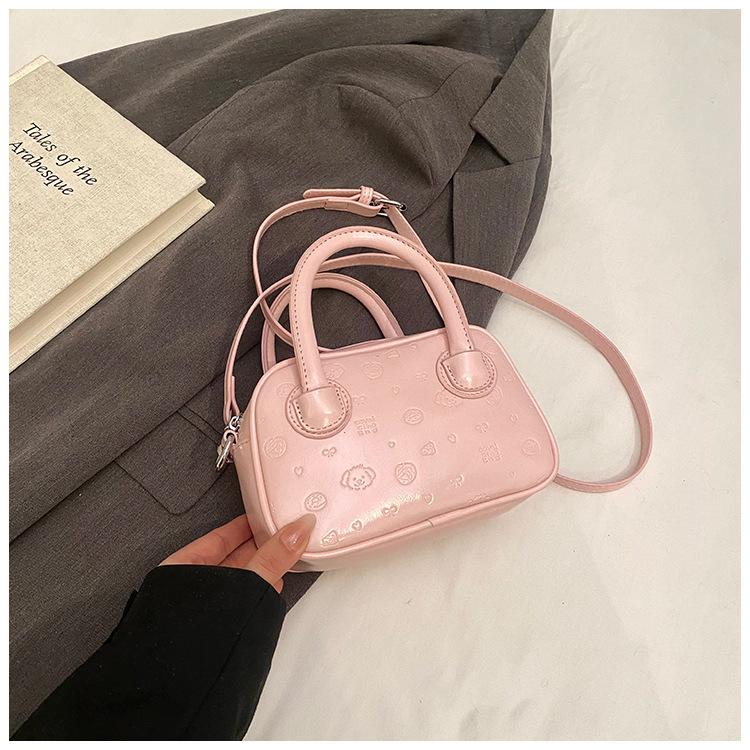 

Premium hand carry small square bag spring new fashion versatile shoulder bag trend casual messenger bag