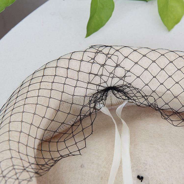 Autumn and winter solid color wool beret women's pearl mesh bud hat small fragrance British retro painter hat tide