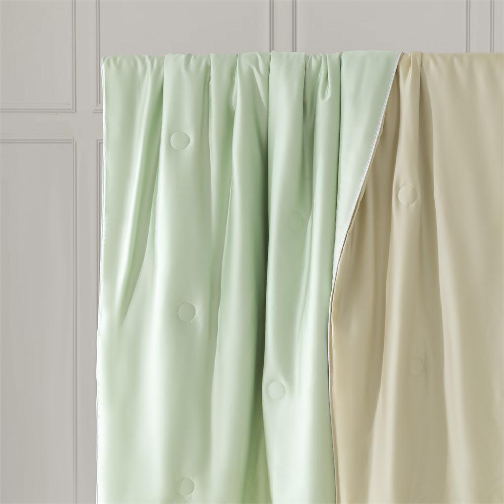 Cooling Feeling Blankets Smooth Air Condition Comforter Breathable Lightweight Quilt with Double Side Cold Cooling Fabric