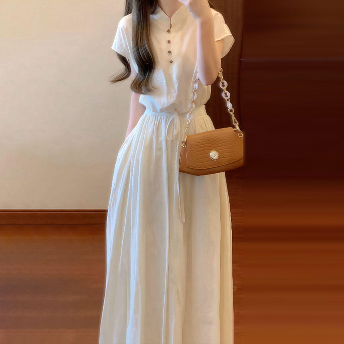 

Elegant Two-Piece Set: Stylish Short Sleeve Top & A-Line Skirt M [Recommended 95-110 Jin]