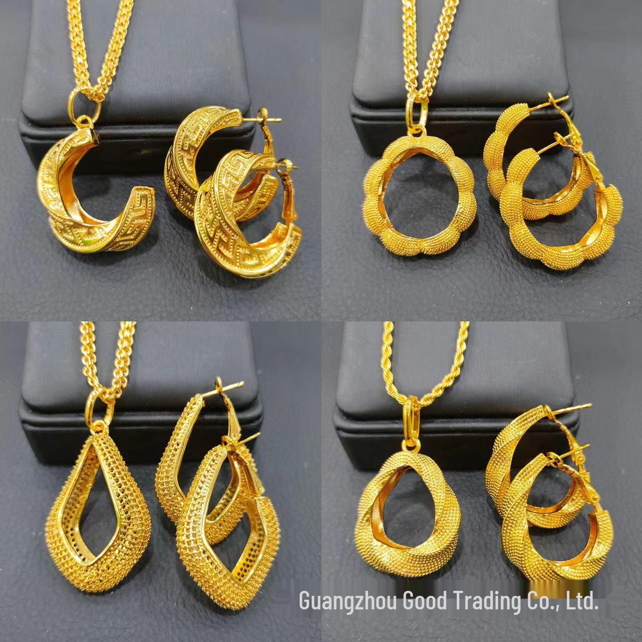 

Dubai Sand Gold Irregular Pendant Necklace & Earrings Bridal Set - 24K Gold