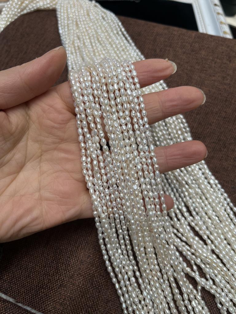 Boho Handmade Rice Pearl 2-3mm, White Natural Freshwater Pearls Beads for Jewelry Making DIY Necklace Accessories, Mother's Day Crafts 36cm