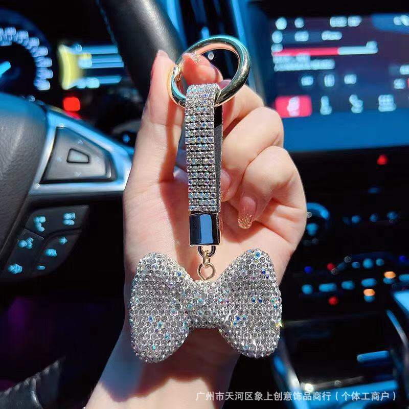 

Shiny Crystal Bow Keychain, Cute Cartoon Multi-color Bow Handbag Pendant, Jewelry Accessory for Fashion. срібний