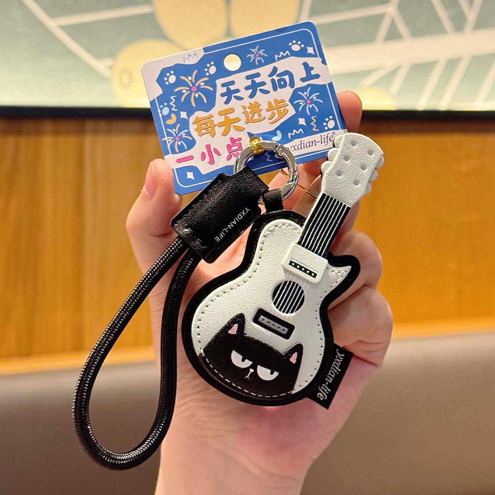 

High-Grade Musical Instrument Keychain - Cat Guitar & Mini Piano Pendant for Girls Bags, Customizable Cute Style Accessories